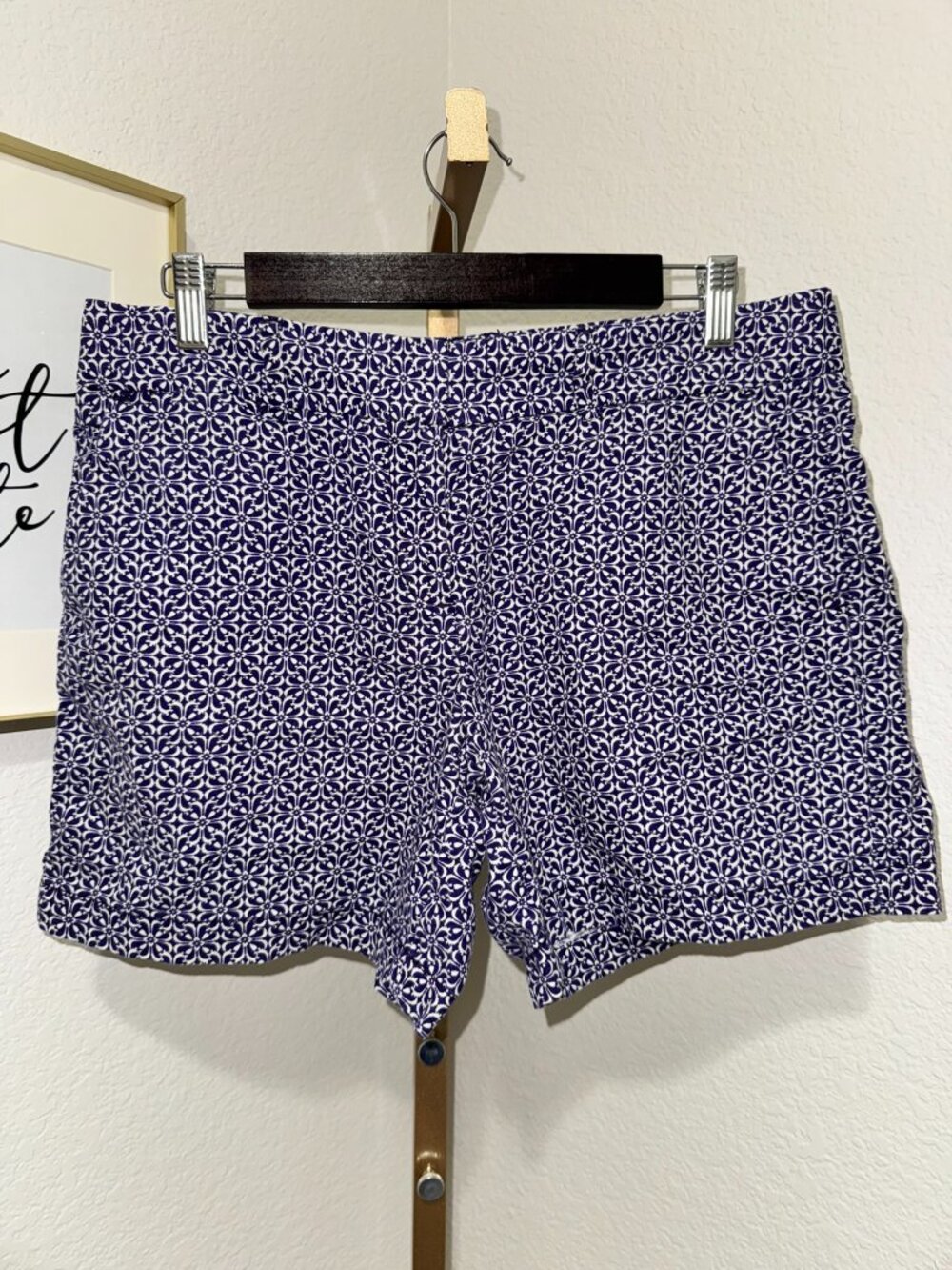 LOFT Linen Cotton Printed Shorts | Size 6 | Indigo Blue & White | Lightweight